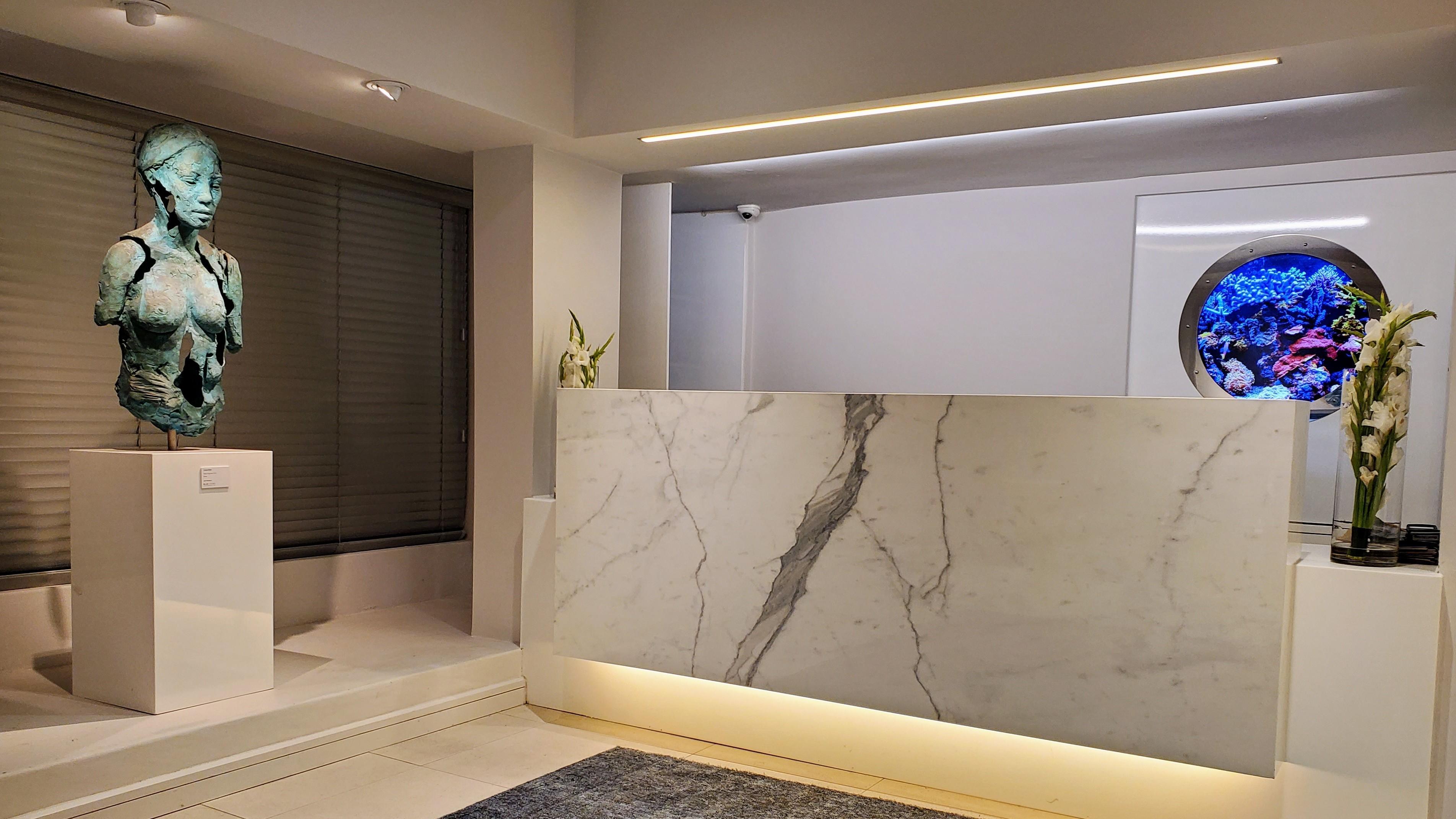 South Beach Camps Bay Boutique Hotel Ciudad del Cabo Exterior foto Reception desk