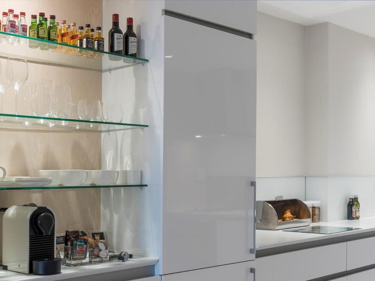 South Beach Camps Bay Boutique Hotel Ciudad del Cabo Exterior foto A refrigerator
